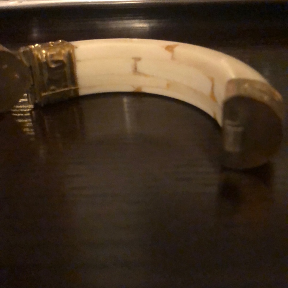 Stone bangle - Picture 3 of 6